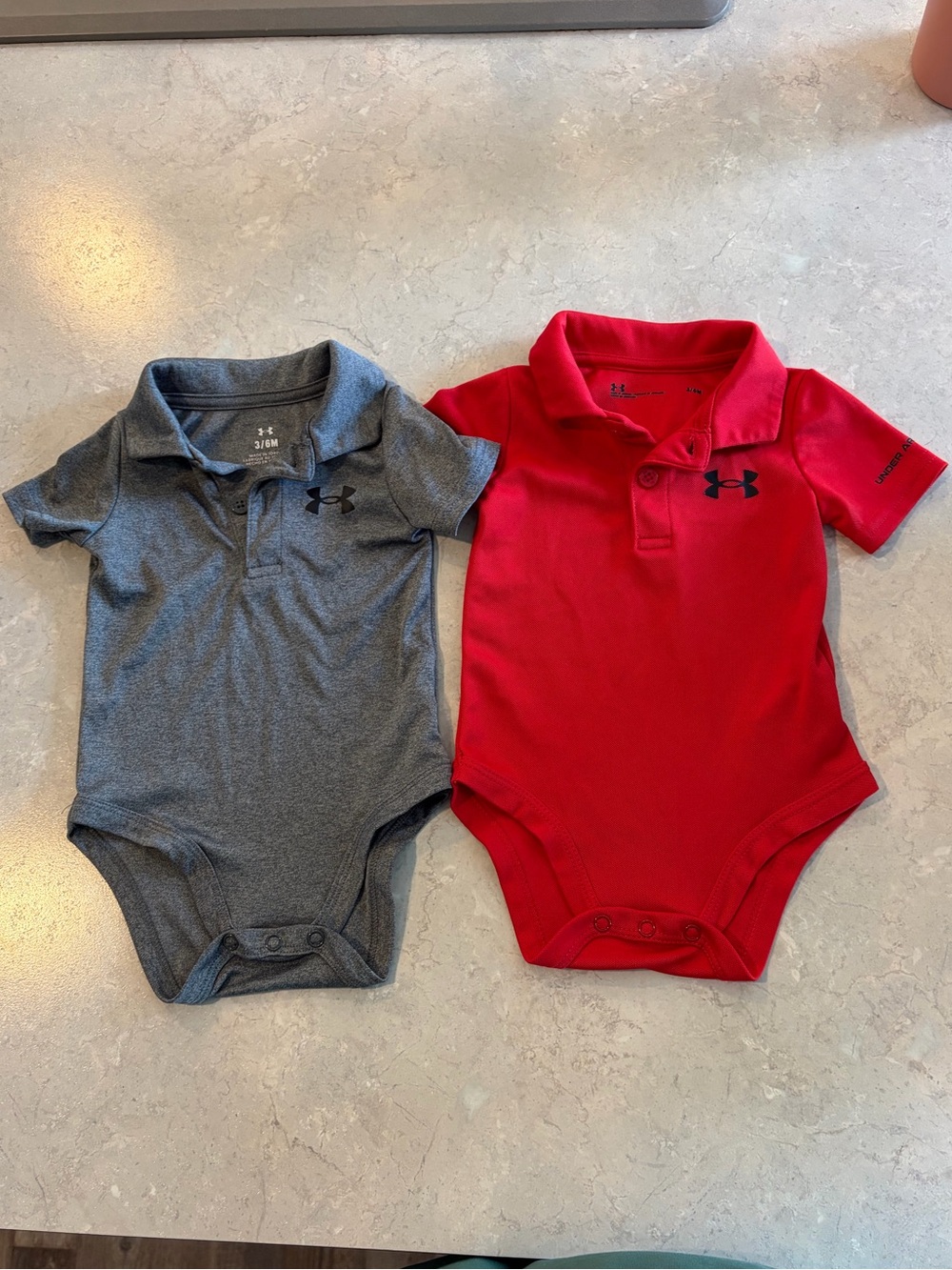 Bundle of 2 Under Armour Polo onesies - Gray & Red